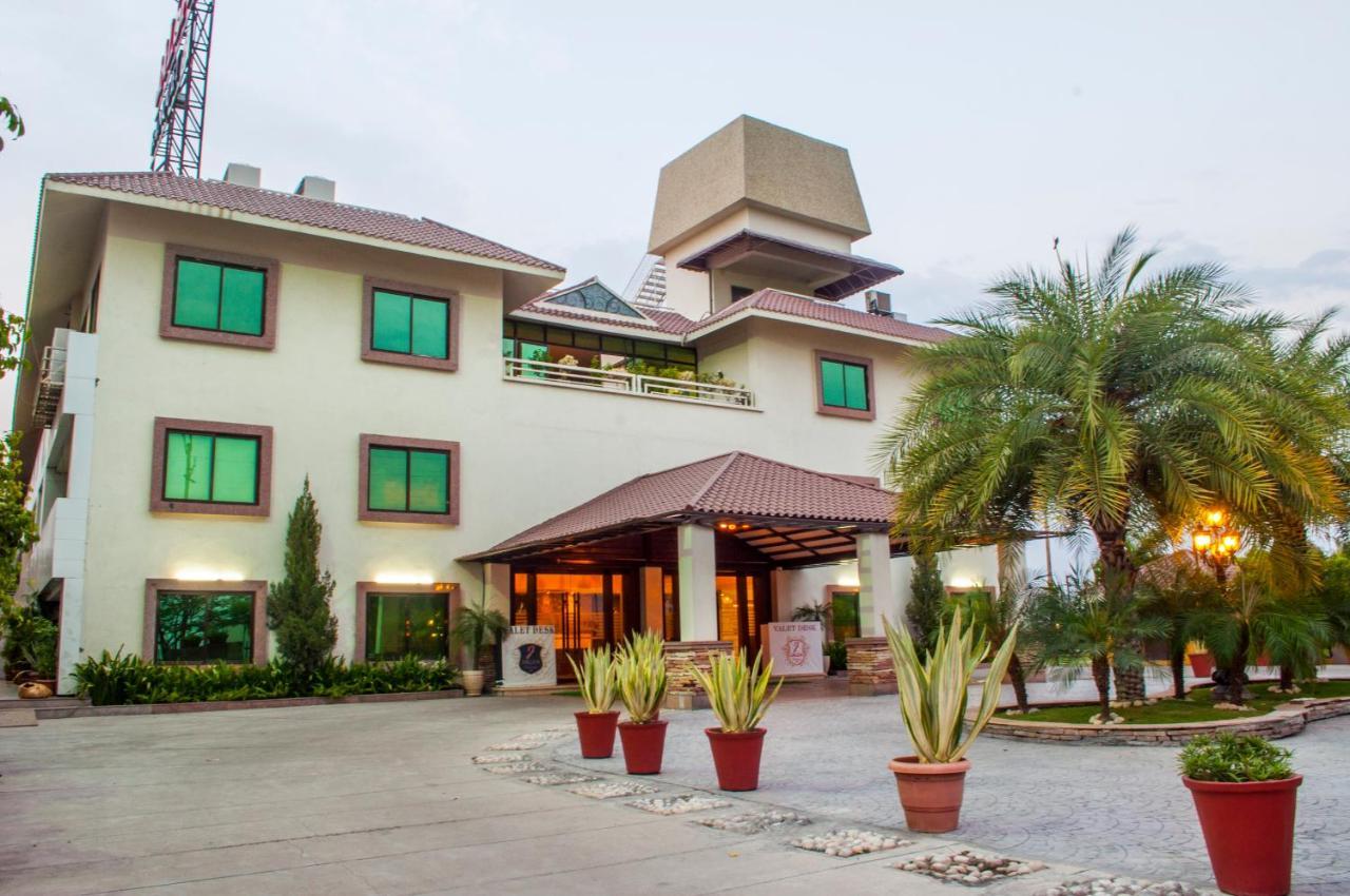 Jalsa Hotel & Banquets,Indore Eksteriør billede