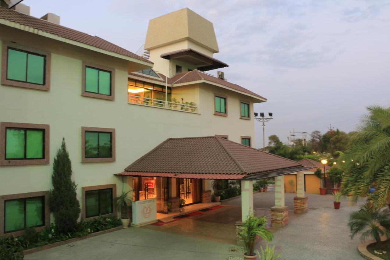 Jalsa Hotel & Banquets,Indore Eksteriør billede