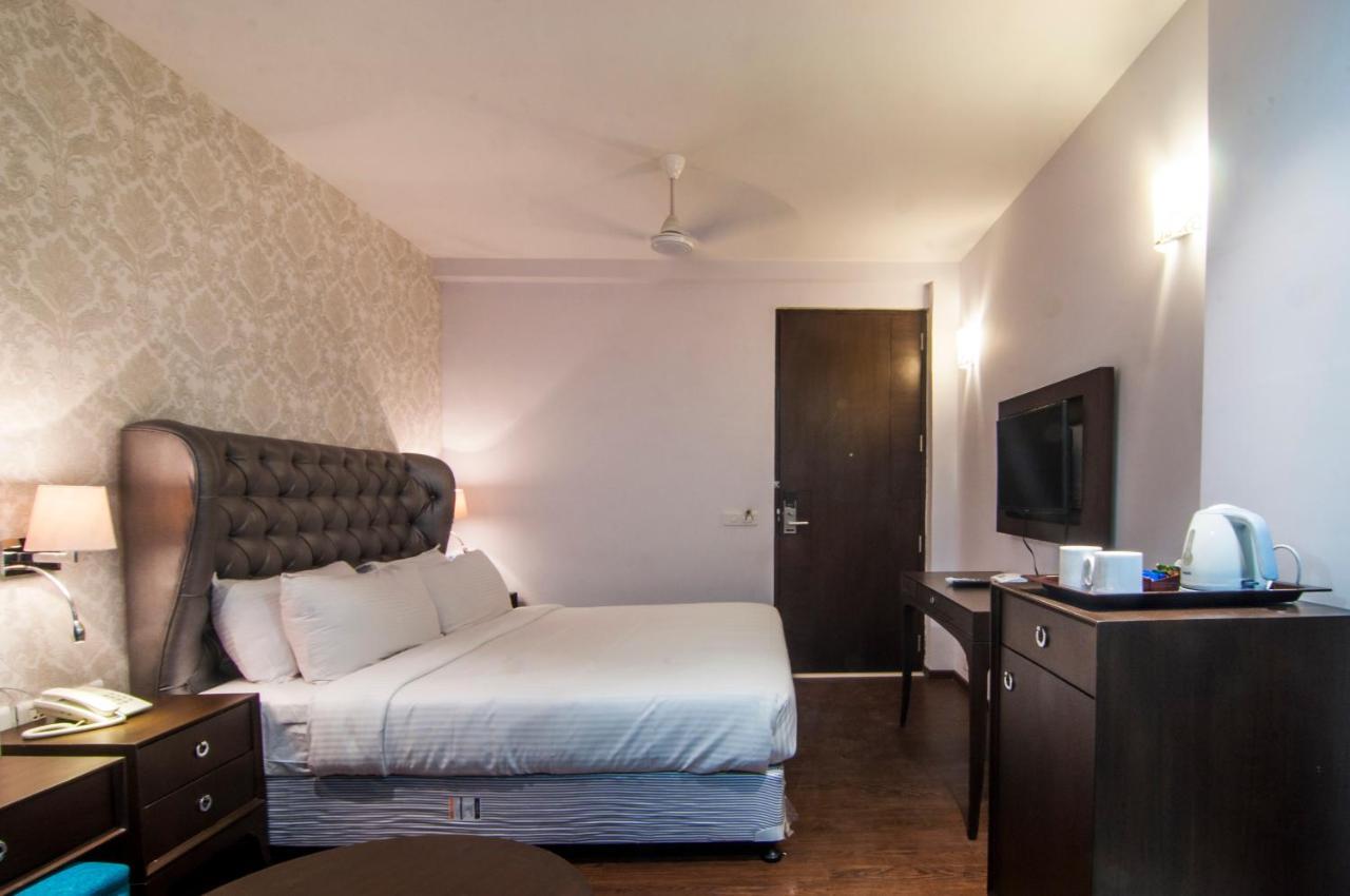 Jalsa Hotel & Banquets,Indore Eksteriør billede