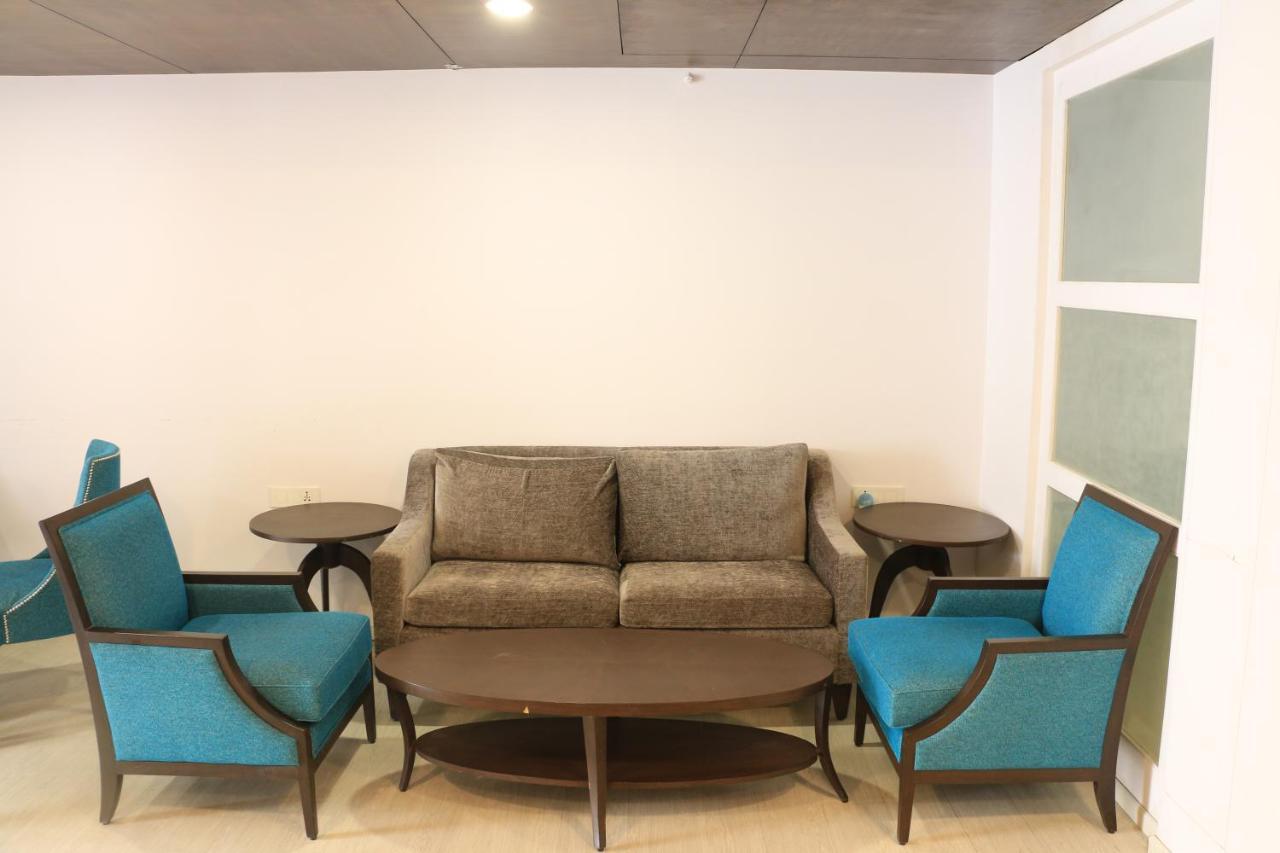 Jalsa Hotel & Banquets,Indore Eksteriør billede