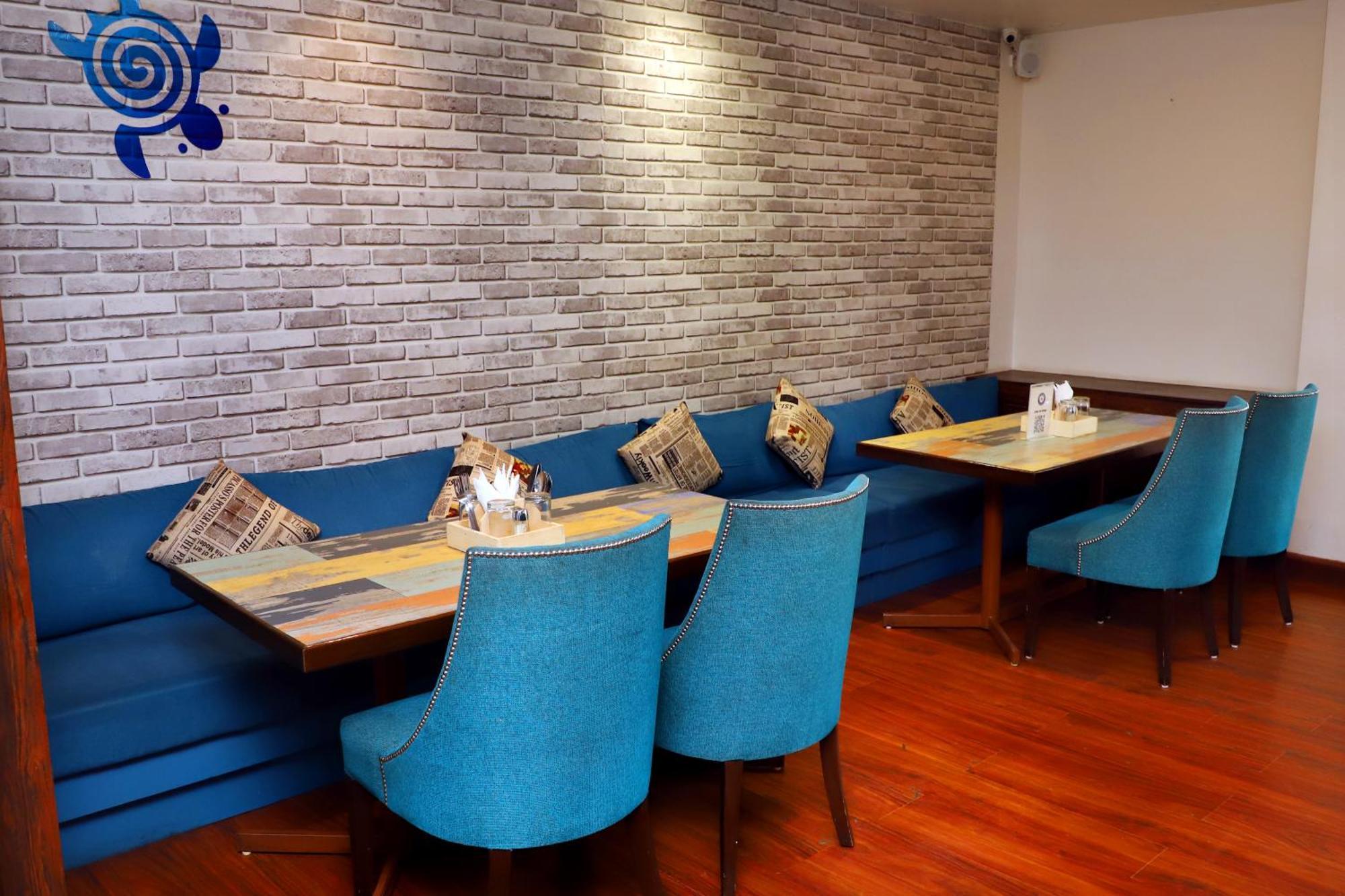 Jalsa Hotel & Banquets,Indore Eksteriør billede