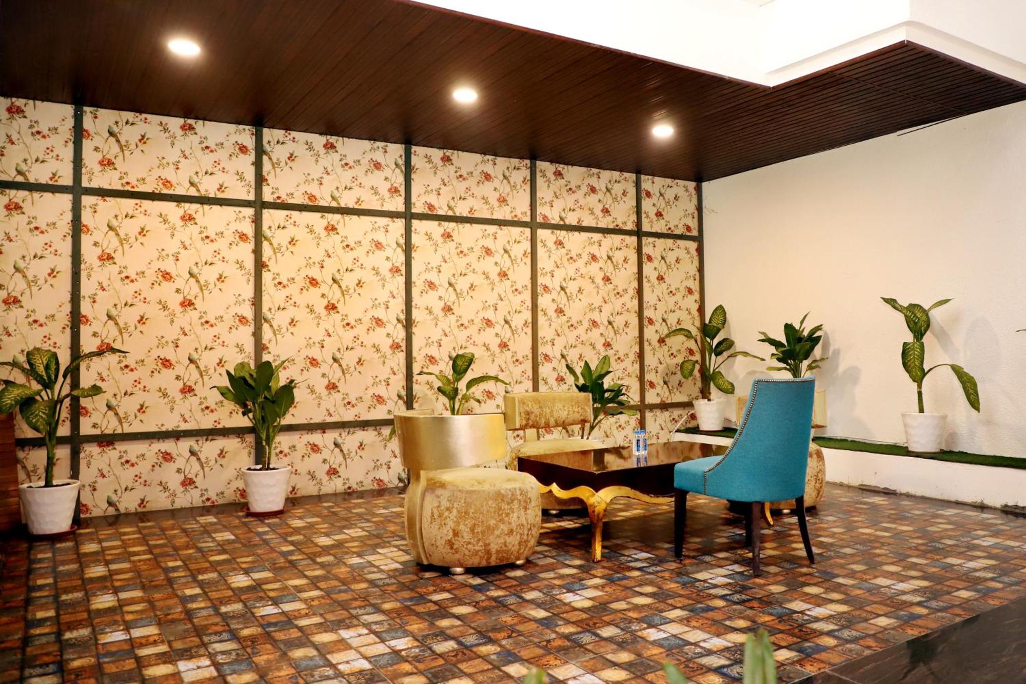 Jalsa Hotel & Banquets,Indore Eksteriør billede